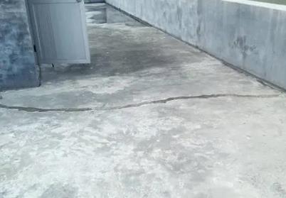 唐河楼顶漏水维修公司分享下如何解决卫生间隐蔽部位漏水的问题?